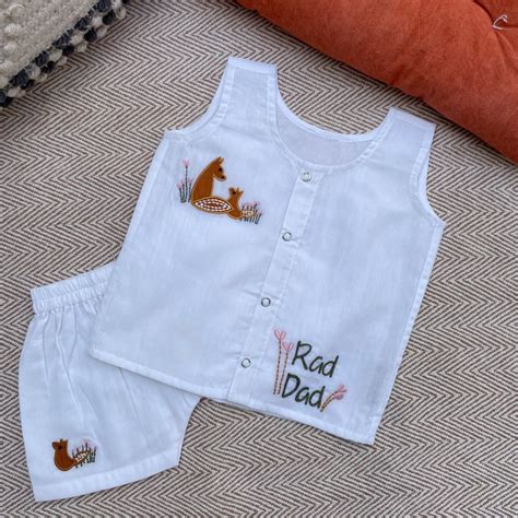 Bhaakur Jhabla/Sleeveless Shirt Set | Available on The Mom Store