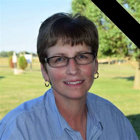 Rochelle “Shelly” Denise (Slaughter) Hinkle - Omps Funeral Home