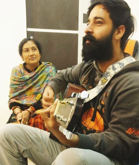 Rahgir Singer: Age, Net Worth, Real Name, Songs, Family, Concert ...