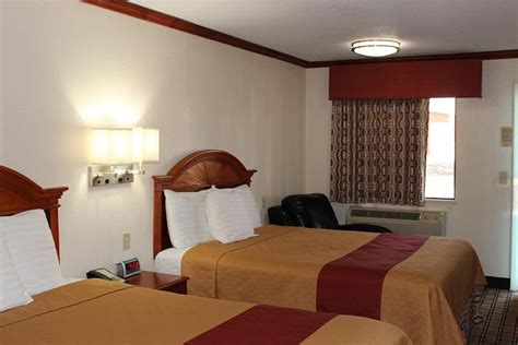 SANGER INN - Hotel Reviews, Photos, Rate Comparison - Tripadvisor