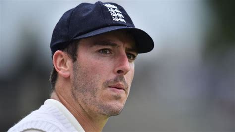 Roland-Jones ruled out of English season