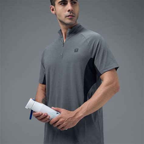 Men Colorblock Slim Fit Mock Neck Sports T-shirt with COTFLEX