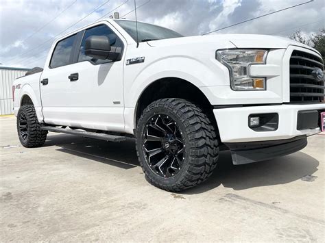Ford F-150 White Fuel Off-Road Assault D576