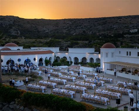 Eraneos - Powered by Quint Office Photos | Glassdoor