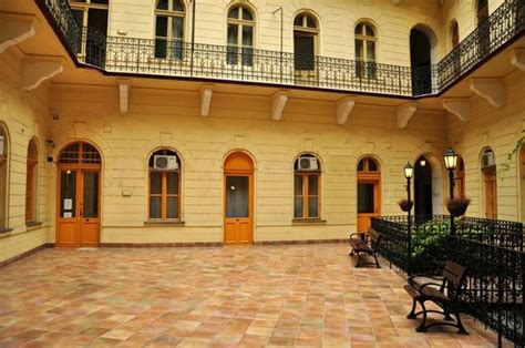 CENTROOMS HOUSE (Budapest) - Guesthouse Reviews, Photos, Rate ...
