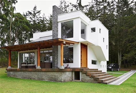 30x40 East face vastu house plan