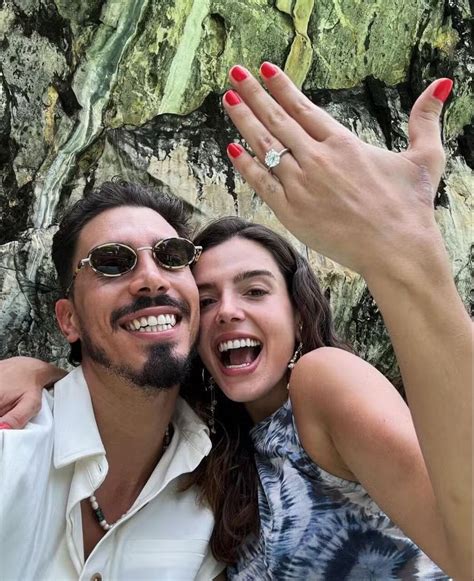 Giovanna Lancellotti fica noiva de Gabriel David na Tailândia: 'Uma nova etapa'