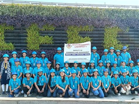 Students of Swaminarayan University's Faculty of Commerce and ...