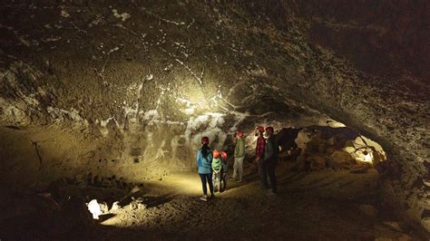 Limited Entry Lava Cave Tour | Bend Oregon - Wanderlust Tours