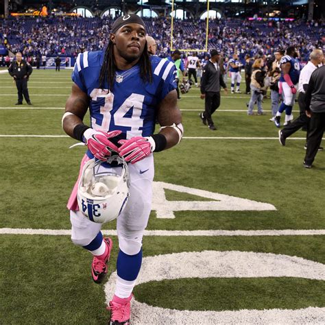 Marcus Mariota Girlfriend