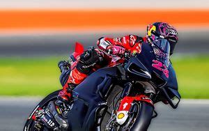 Wallpaper motorcycle, motorcyclist, helmet, motorcycle racing, speed ...