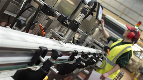 Printing on Glass and Plastic Bottles for Beverage Industry | Videojet