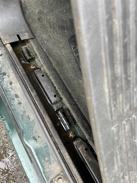Water leak in door seel | Chevy Silverado and GMC Sierra Forum