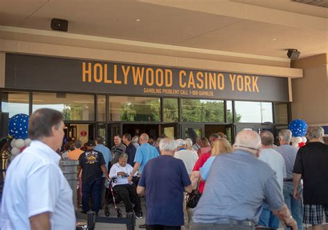 Hollywood Casino York celebrates grand opening with long lines