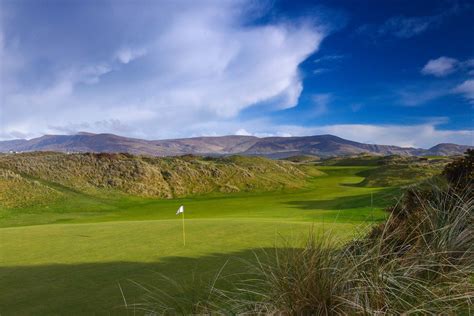 Hooked: Ireland's Golf Courses: Killarney, Waterville and Muckross Park ...