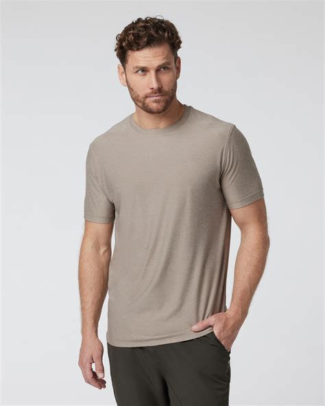 Strato Tech Tee | Men's Mocha Heather Workout Shirt | Vuori