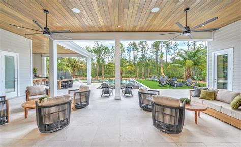 Monica Model at Courtney Grove