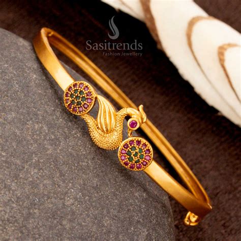 Bracelets – Sasitrends