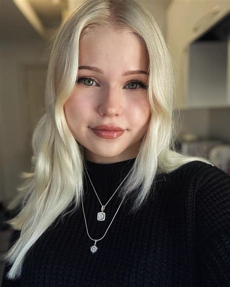 3th0t | London was definitely overrated, but the food and shopping was fun. 🫶🏻 | Instagram