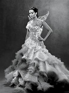 Katniss Wedding Gown by Review Catching Ode To Jo Katniss Katniss Wedding Gown