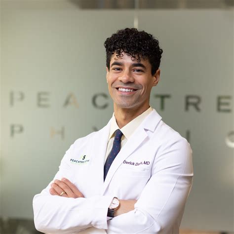 Derick Davis, MD - Peachtree Spine & Sports Physicians
