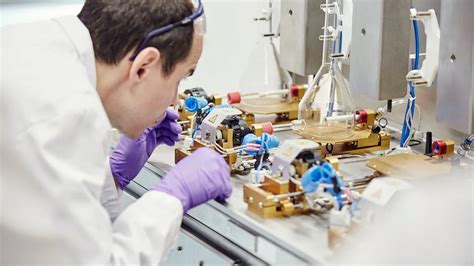 Schadstoffreduzierte Alternativen zur Zigarette | Quintessenz Verlags-GmbH