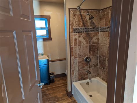 THRONSON'S GENERAL STORE AND MOTEL (Babb, Montana) - Motel Reviews ...