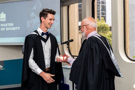 RTC Graduation 的图像结果