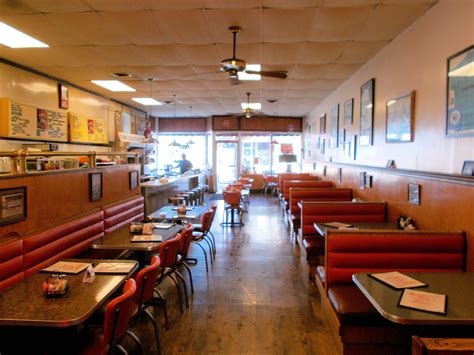 200 S Chestnut St, Seymour, IN 47274 - Larrison's Diner | LoopNet