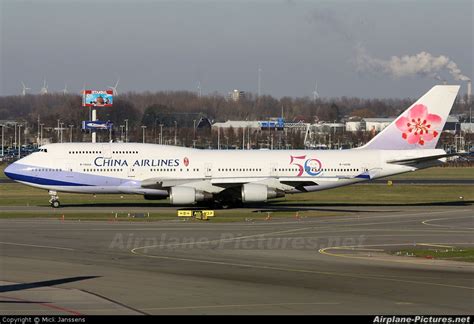B-18208 - China Airlines Boeing 747-400 at Amsterdam - Schiphol | Photo ...