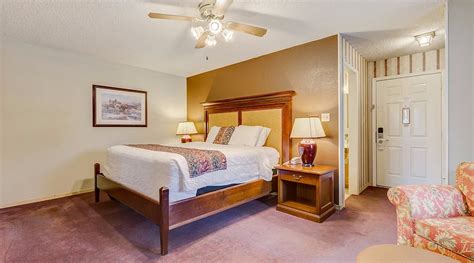 LAKE VIEW INN (Granbury) - Hotel Reviews, Photos, Rate Comparison ...