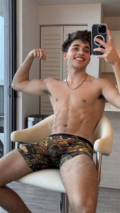 @willworkfornudes on Tumblr