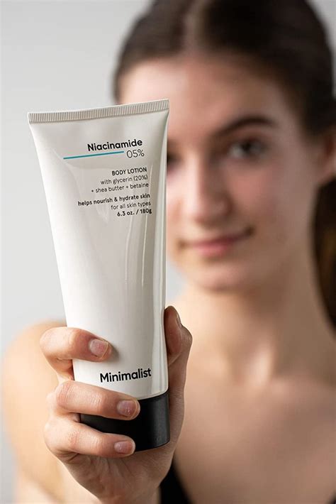 Minimalist Niacinamide 0.5% Body Lotion, 180 gm Price, Uses, Side ...
