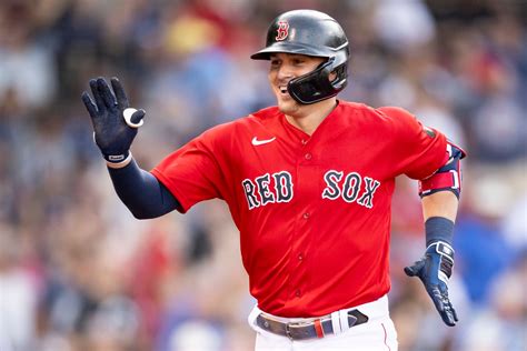 Red Sox Rumors: Kike Hernandez Agrees to 1-Year, $10M Contract Extension