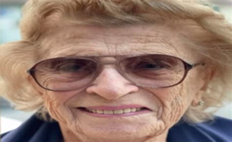 101 साल की महिला ने लिखी किताब, बताए लंबी उम्र जीने के अचूक सीक्रेट ...