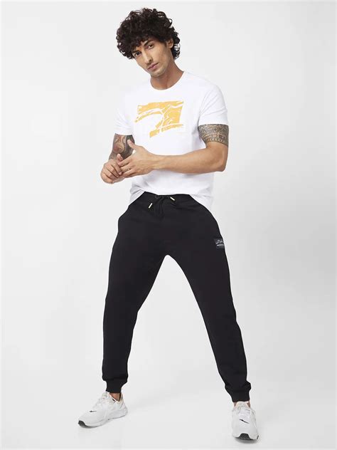 Spykar Men Black Blended Ankle Length Mid Rise Joggers Trackpant