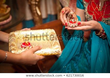 Turn Up the Excitement for Your Guests: 10 Great Return Gifts Perfect ...