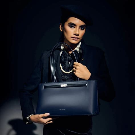 Buy Monroe Tailored Navy Shoulder Bag | Lino Perros