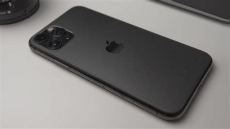 Apple's Latest Patent Hints at Matte Black iPhone and MacBook Models - Tech