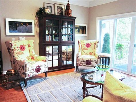 Traditional Gray Living Room | HGTV