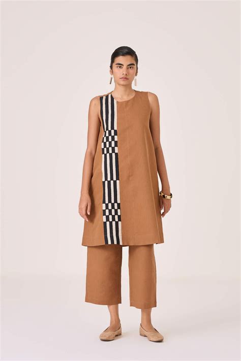 Mevan Brown Applique Co-ord – The Summer House