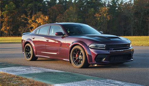 The Pros and Cons of the 2021 Dodge Charger SRT Hellcat Redeye’s Interior - autoevolution