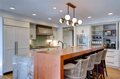 Transitional Kitchen Cabinets