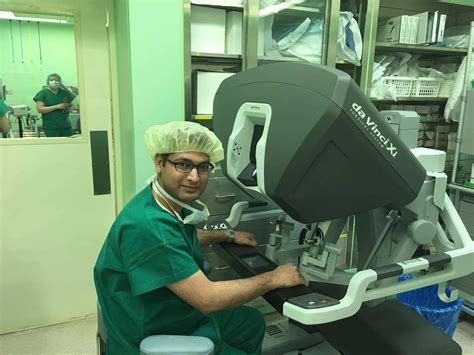 Robotic Cancer Surgey in Delhi | Robotic Surgery Treatment in Delhi