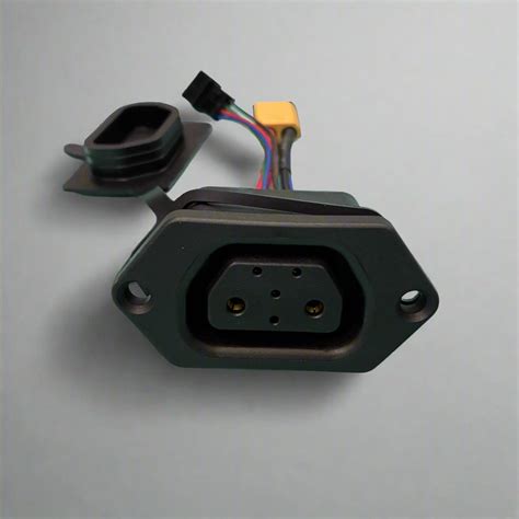 Revolt (2 + 4) Female Charging Socket with Wires (CAN) - RV400, RV400 ...