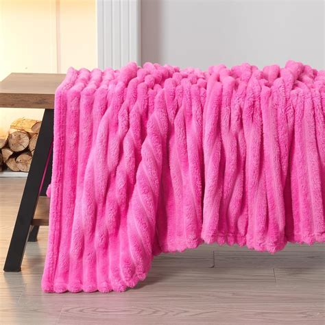 Amazon.com: NEWCOSPLAY Super Soft Throw Blanket Hot Pink Premium Silky ...