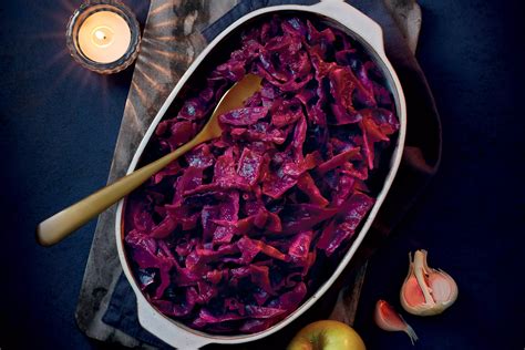 Spiced Red Cabbage with Apples | ALDI UK