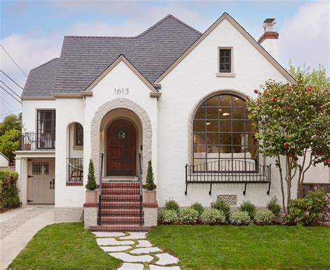 A 1920s Split-Level French Normandy House Gets a Makeover – Sunset Magazine