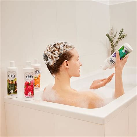 Avon Care 2u1 šampon i balzam sa ekstraktom koprive i lavande