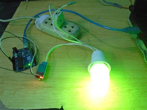 Relay Module Arduino 的图像结果